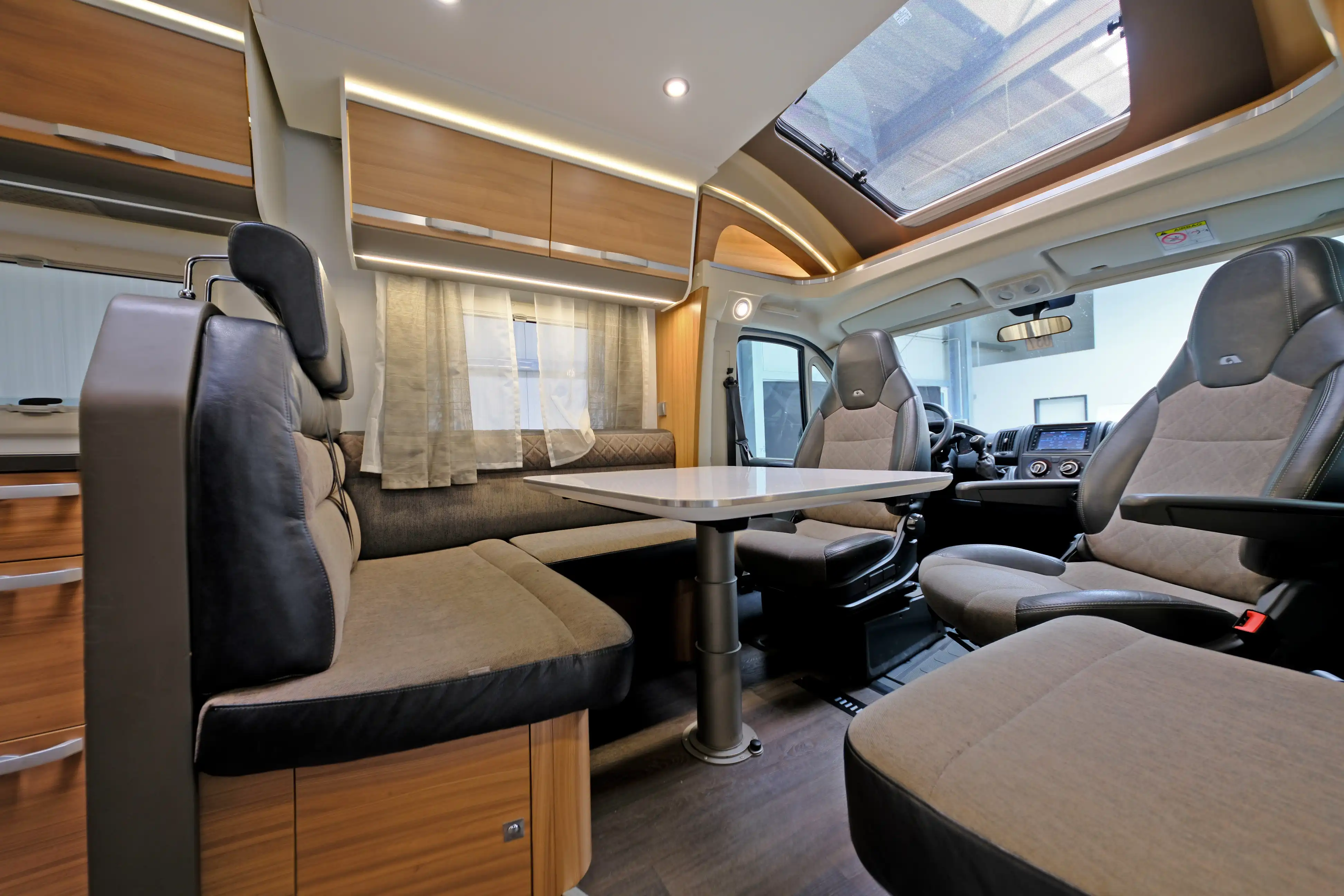 ADRIA Matrix M 670 SL